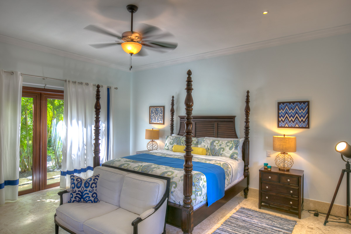  1 King Bed 