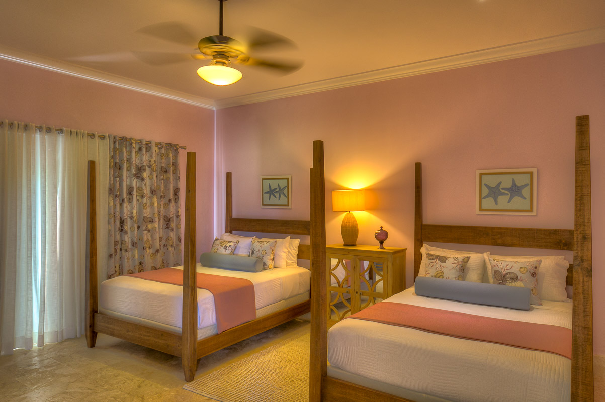  2 Double Beds 