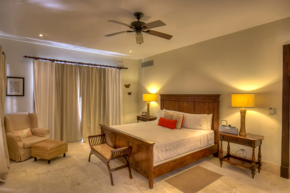  1 King Bed 