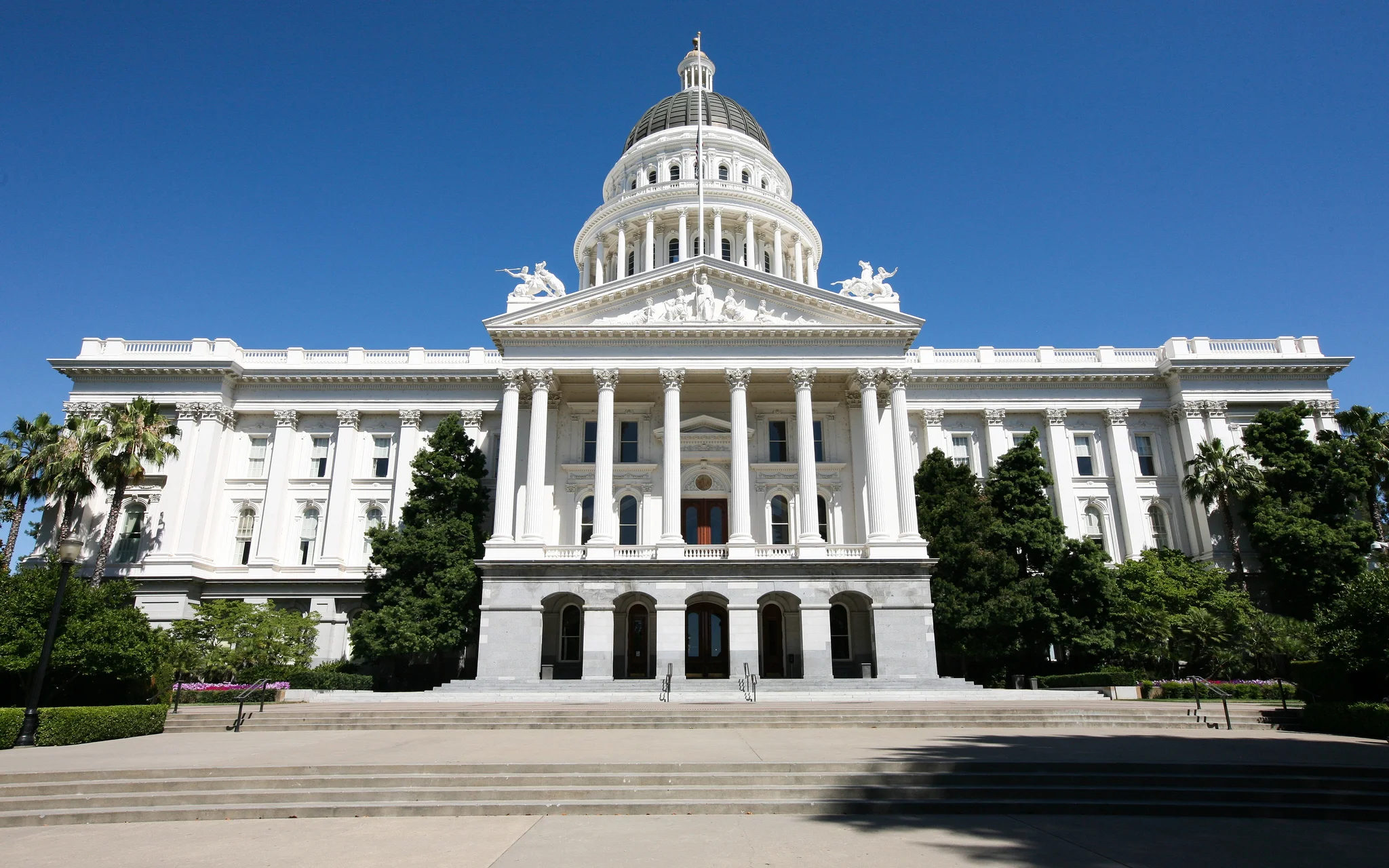 California’s State Capitol Building (Alex Proimos-Flickr)