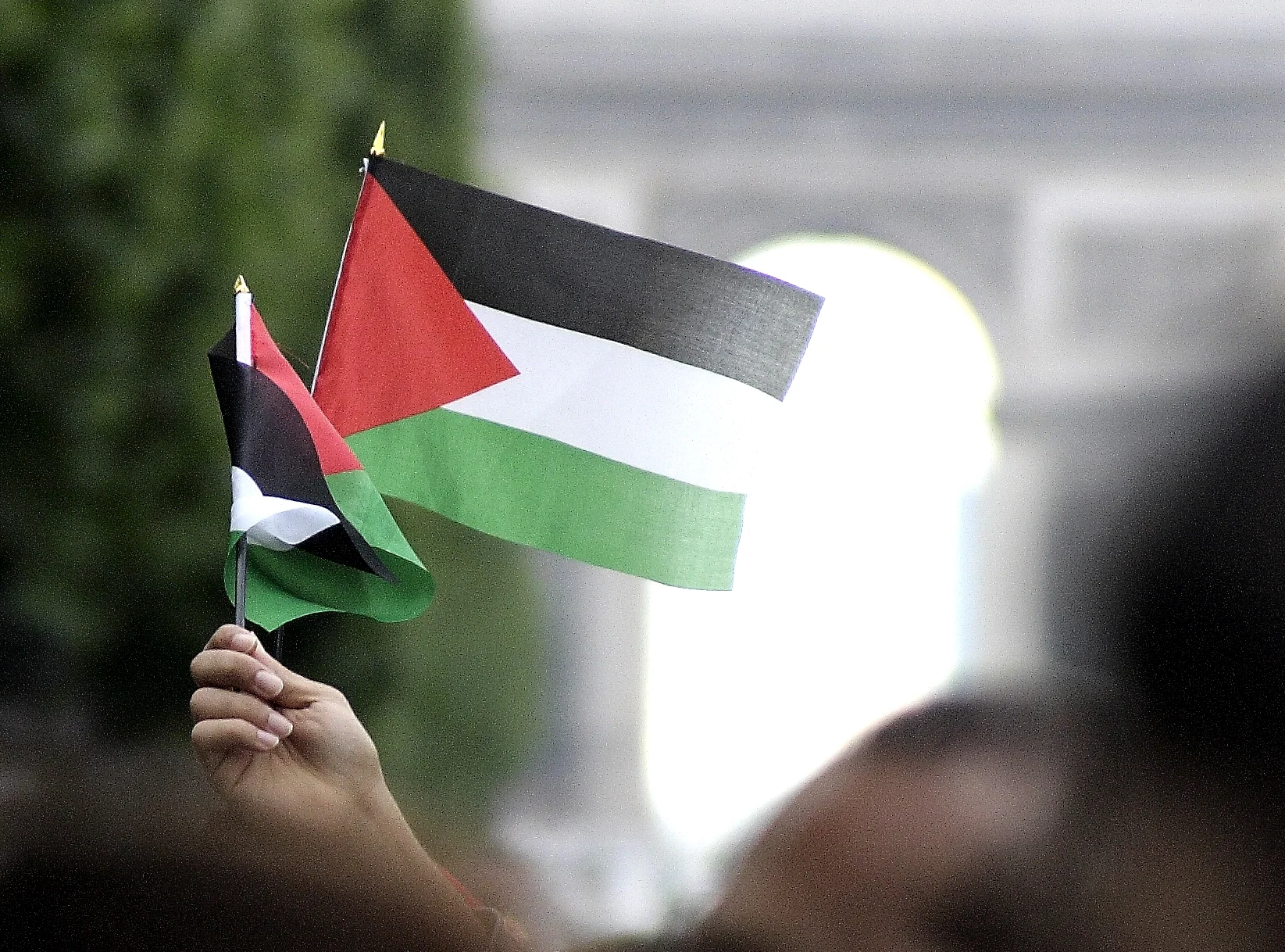 Update: GW Must Ensure Equal Application of Policy Re Flags