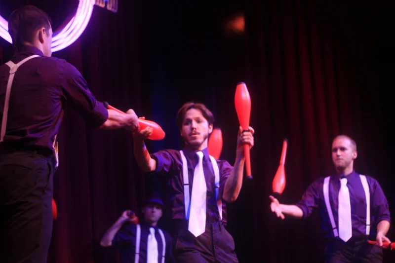circus6_0.jpg