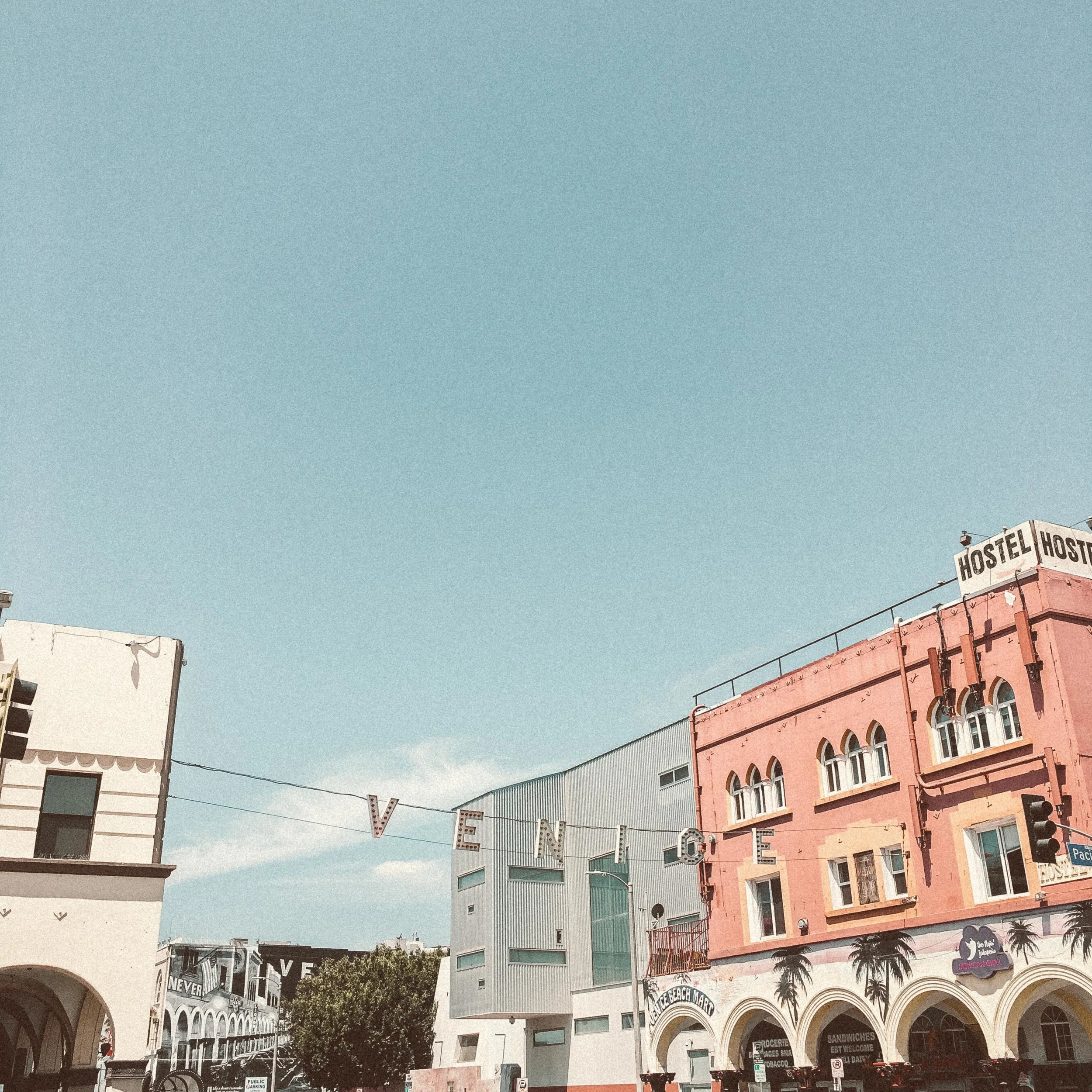 WEEKEND IN CALI