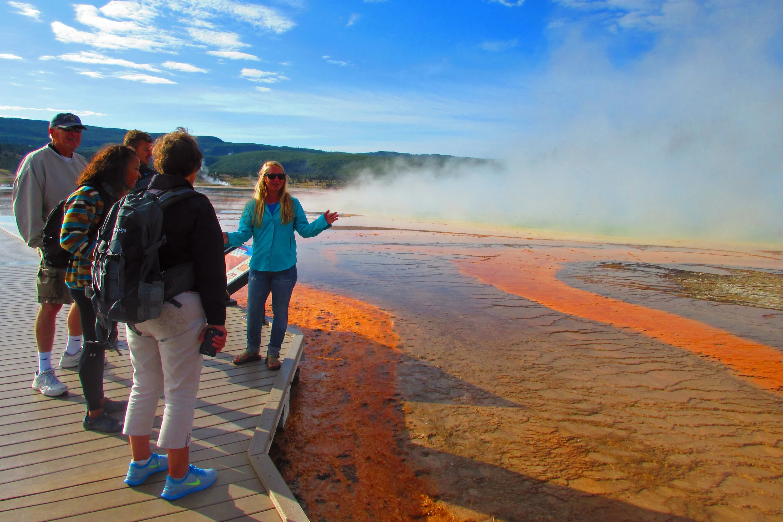 Guided Yellowstone Tours| Vacations in Yellowstone National Park
