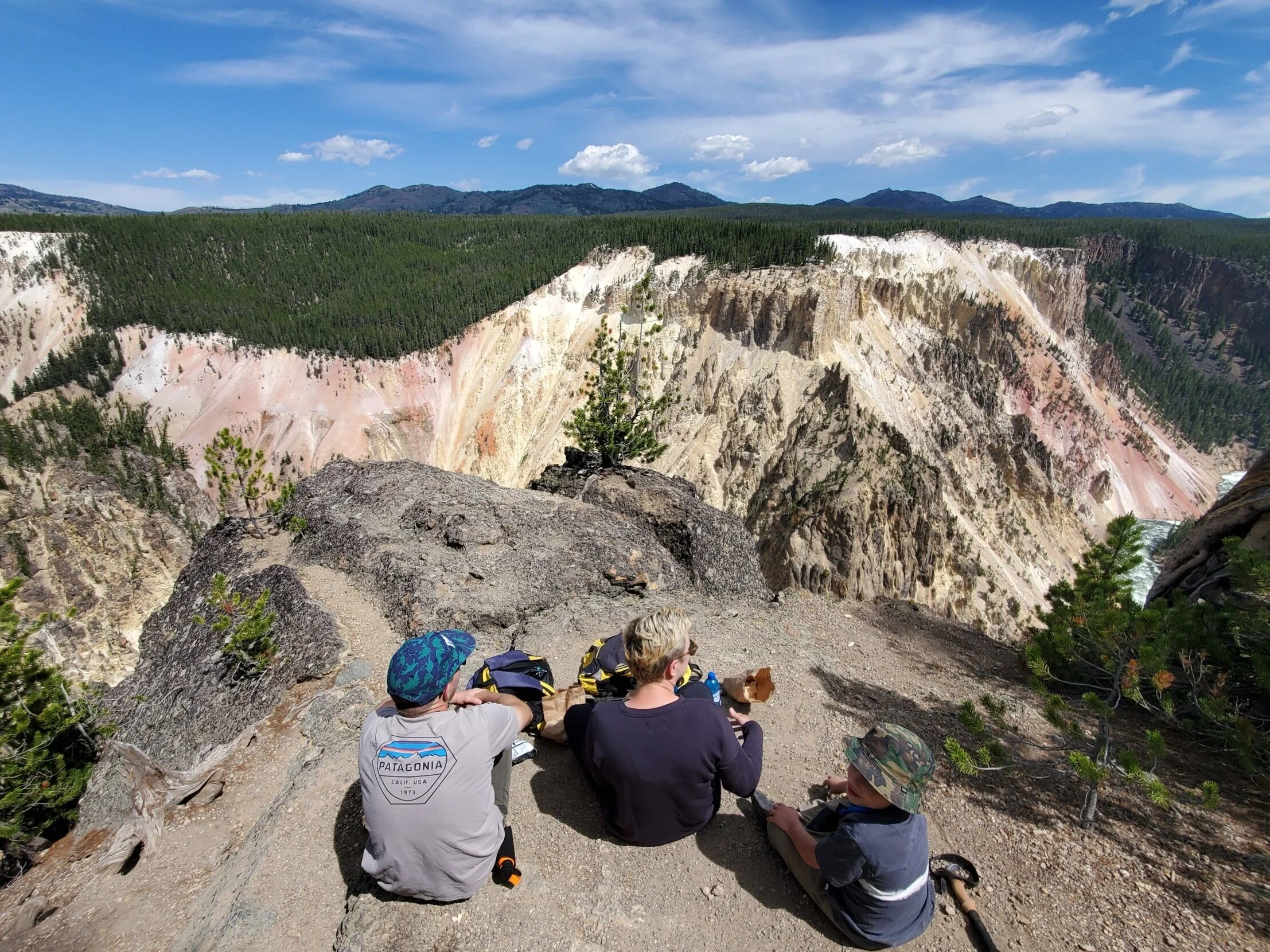 yellowstone guided hikes