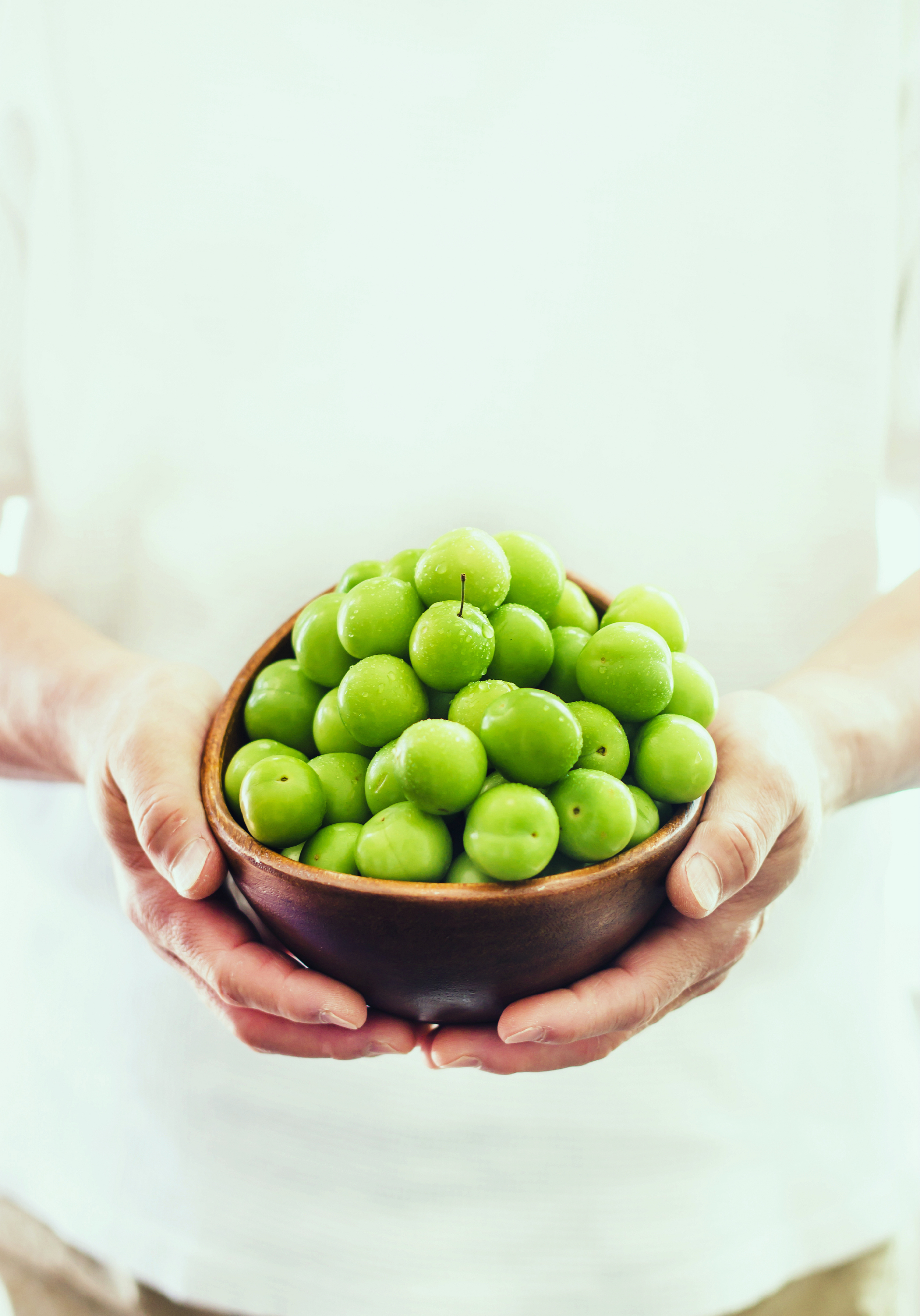 green plums in a bowl.jpg