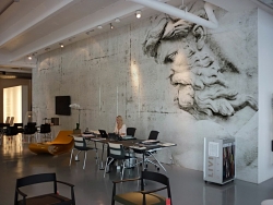 Decoració amb paper pintat mural