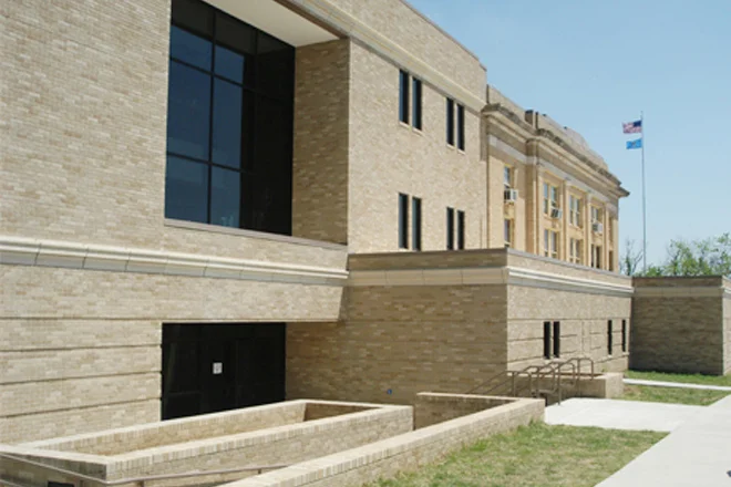 EXTERIOR 1.jpg