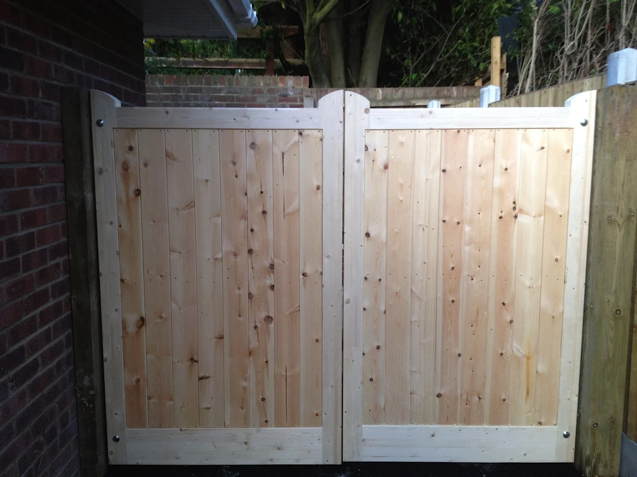 Richmond Gates in Softwood