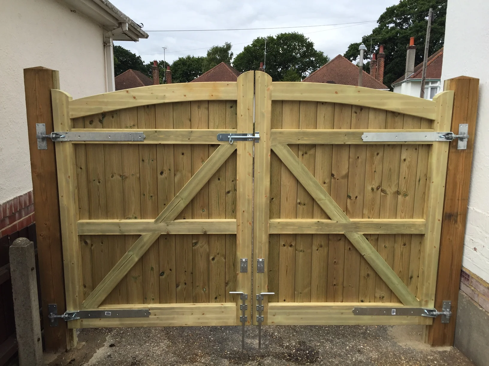 Knightsbridge Gates in Softwood
