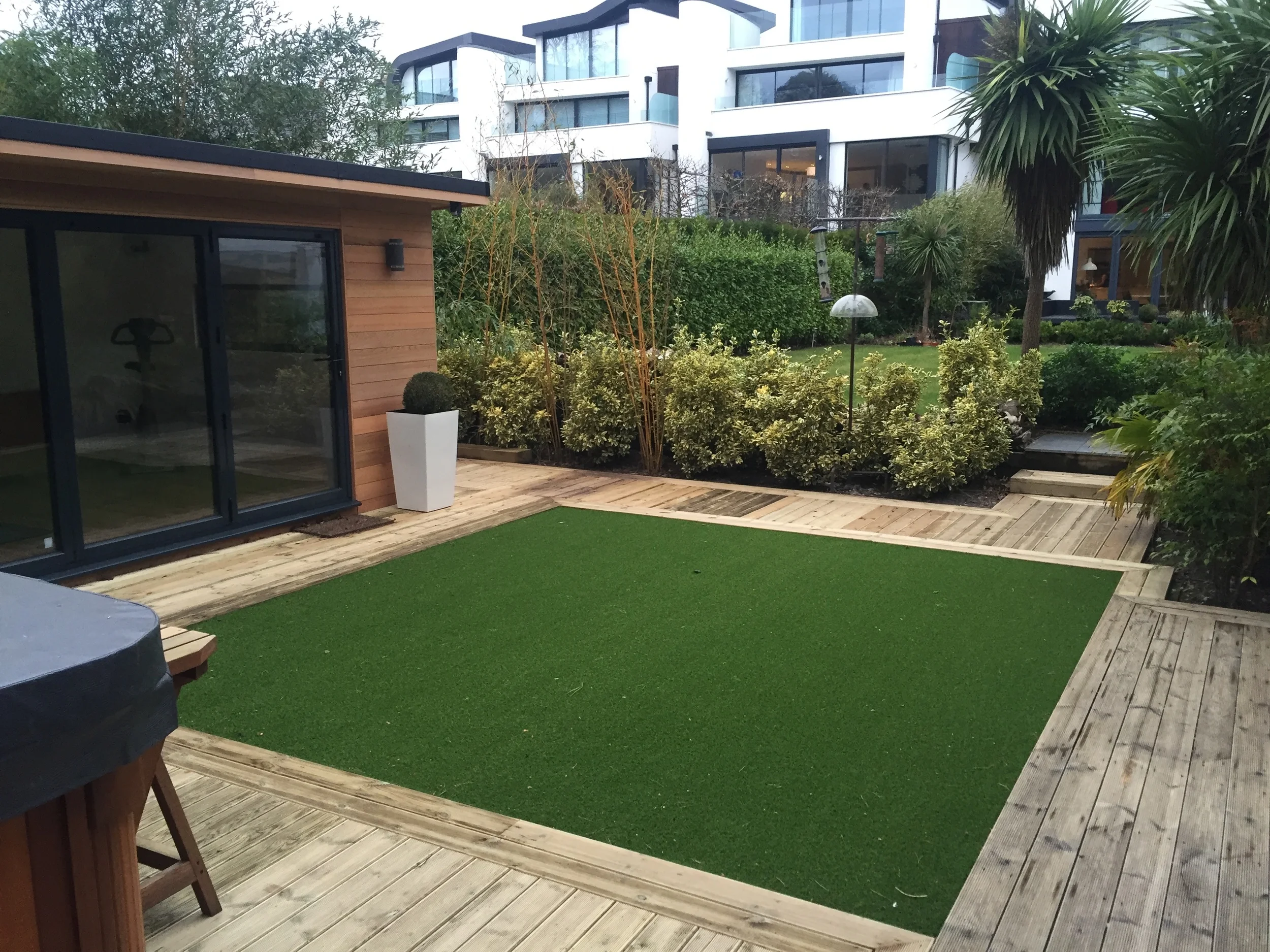 Softwood Reeded decking has been used.