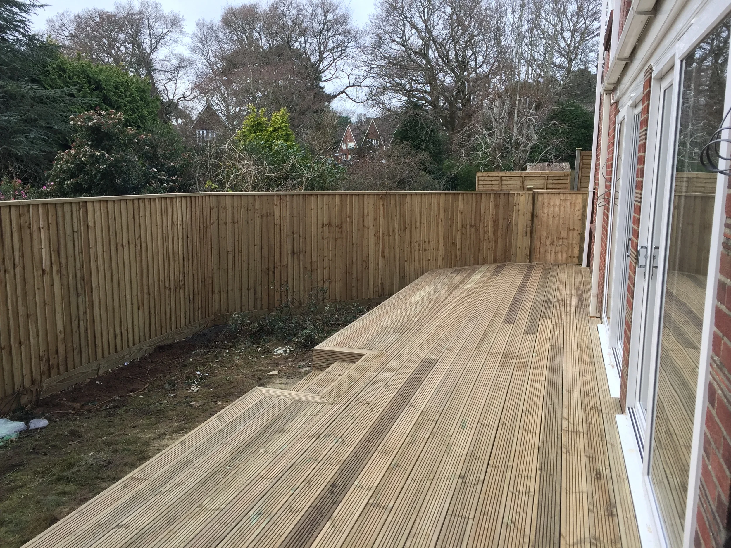 Here we fitted the steps internally as the plan is to re-turf the lawn and space is an issue.