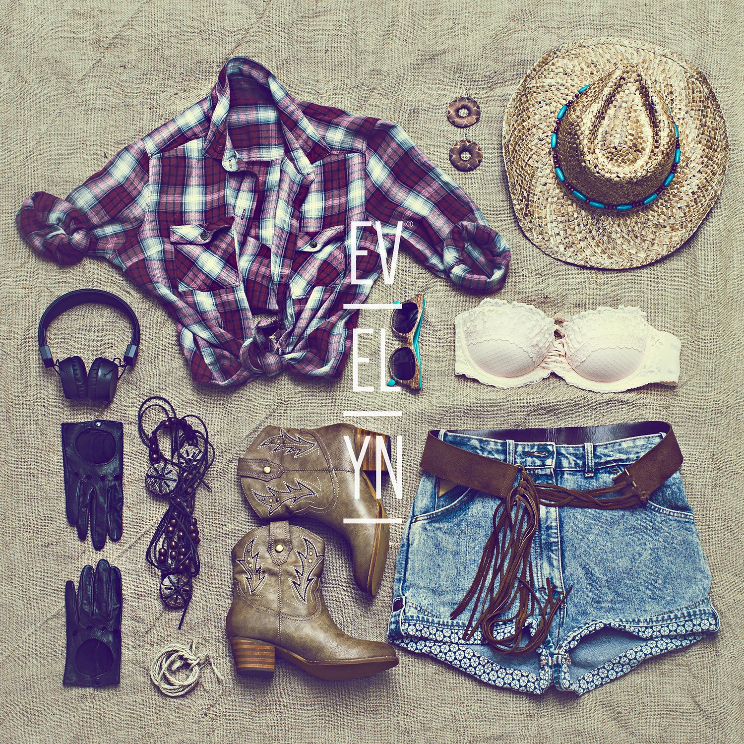 EVELYN Brand Expresion 1port.jpg