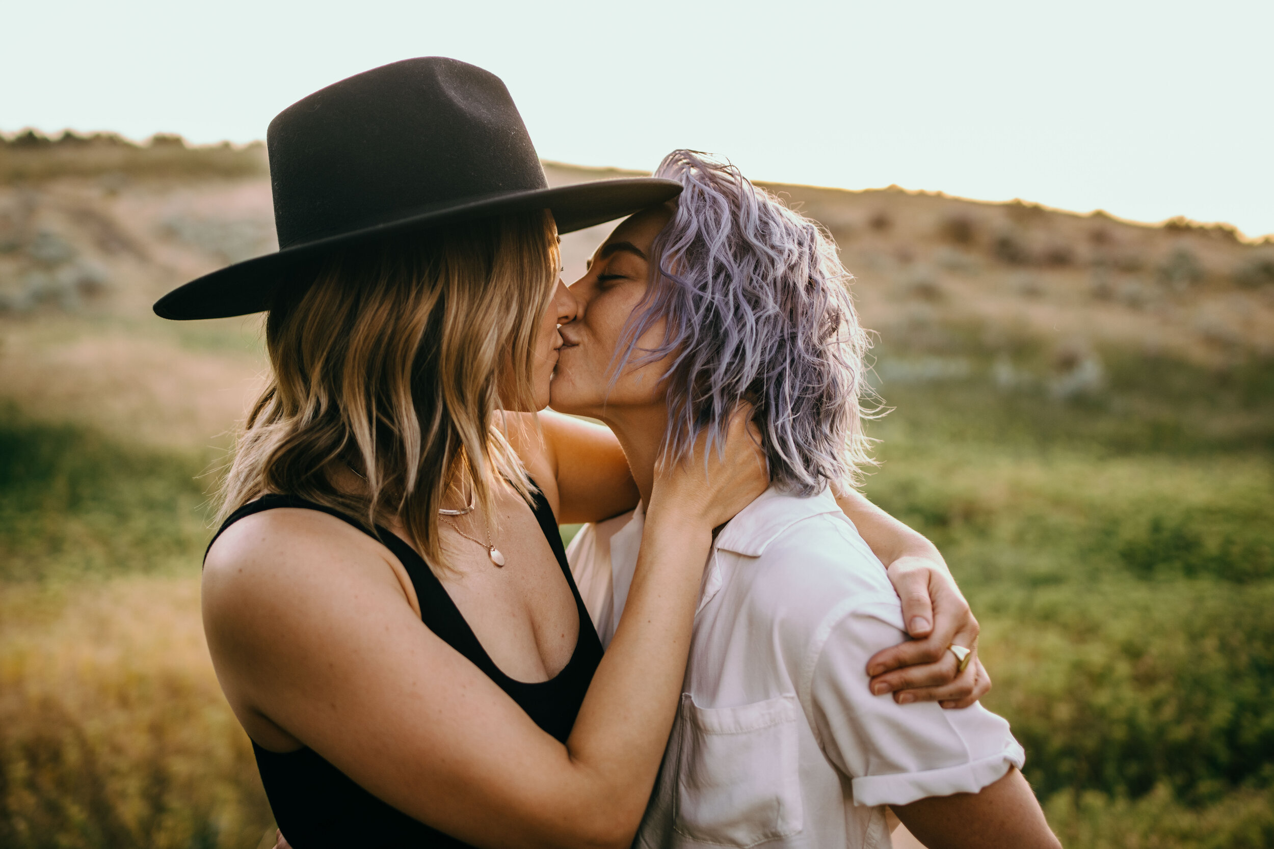 Cowgirls kissing