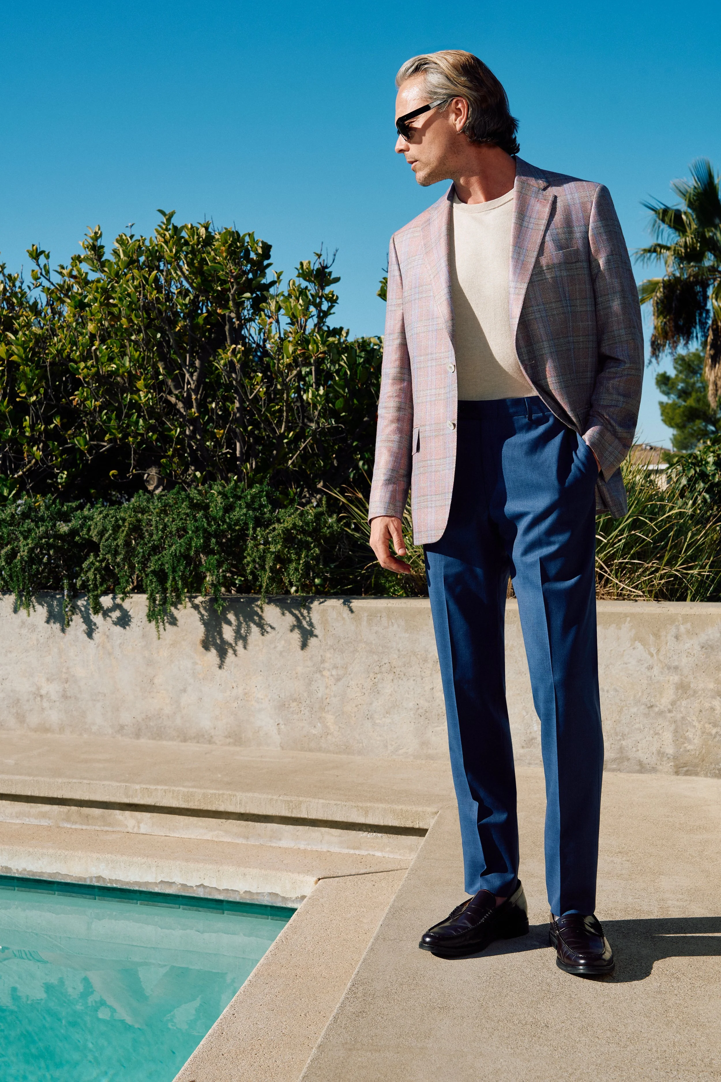 D1401-30C0180_0986_NO LEGS.jpg