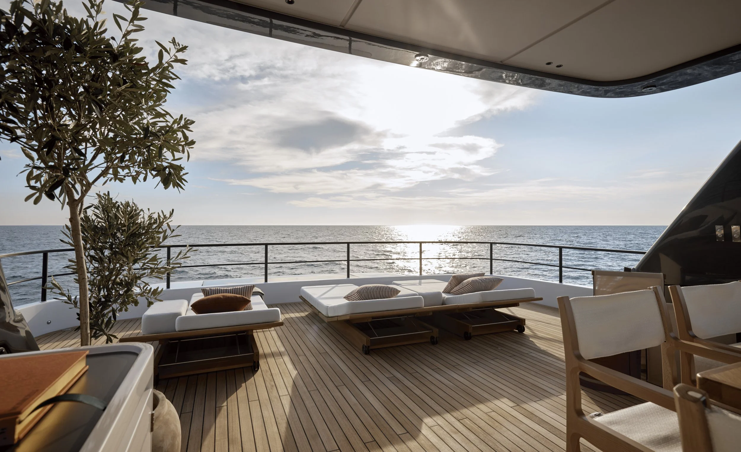 M27M Flybridge 3.jpg