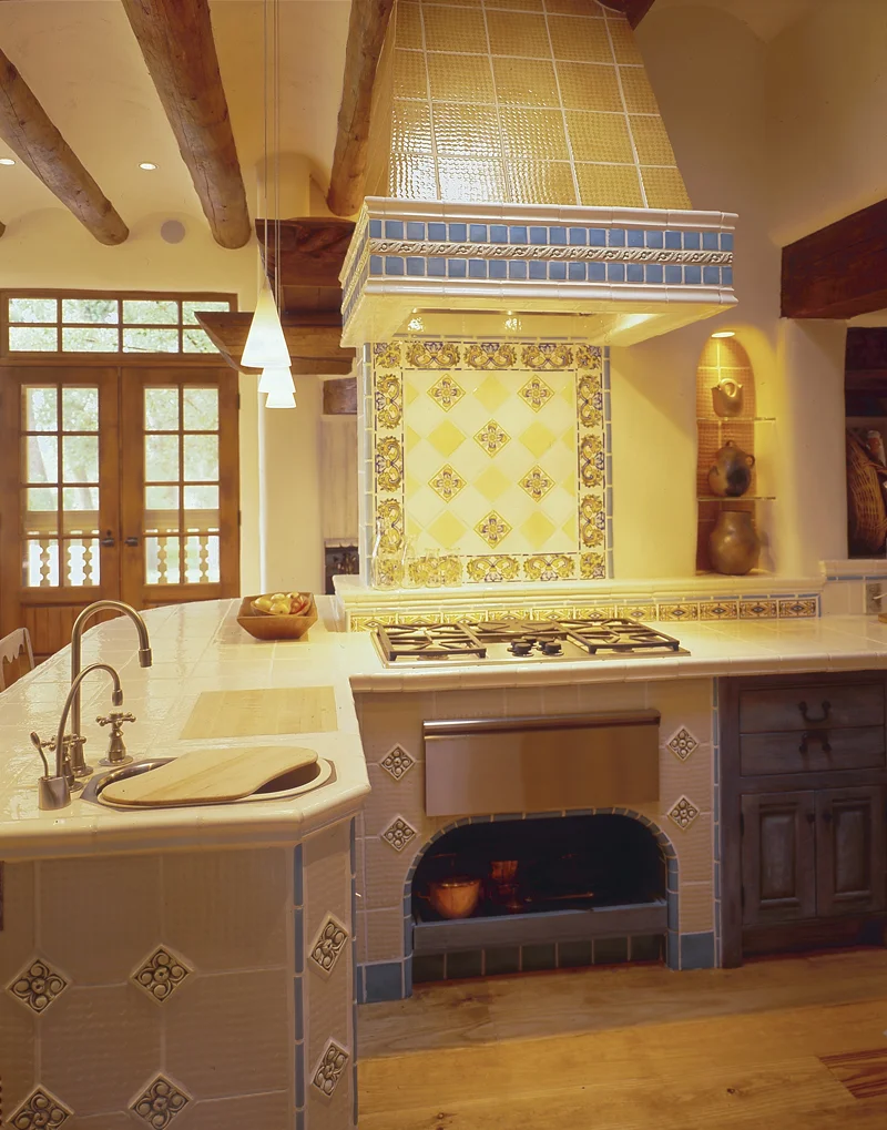 Statements-in-Santa-Fe-kitchen-11.jpg