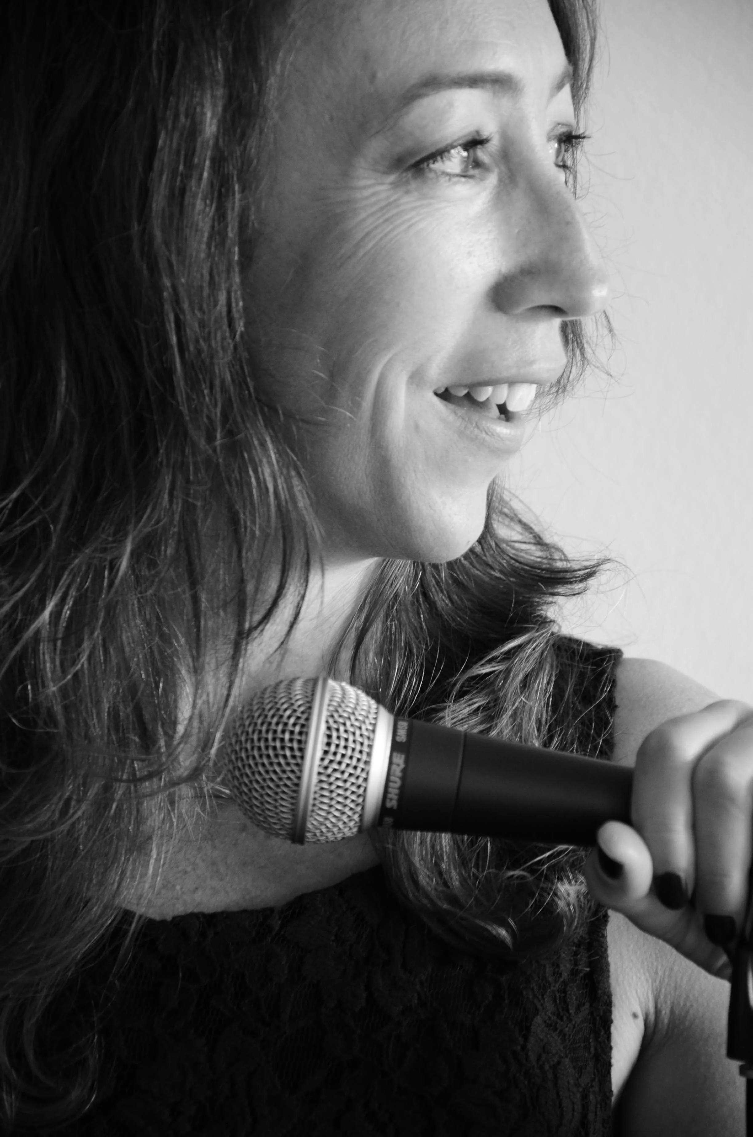 Ingrid Conde Vocalist