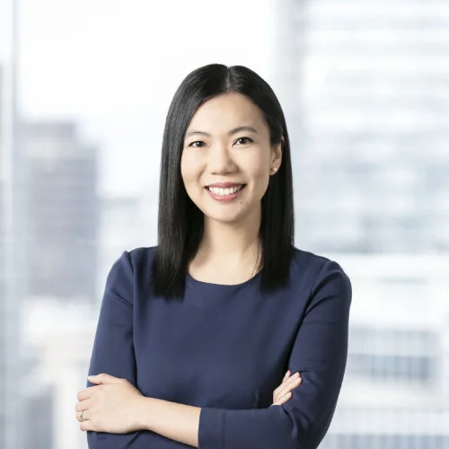 Sara Li Treasurer Sara is a lawyer at a mid-sized litigation firm in Vancouver. She is passionate about helping women from all walks of life achieve their goals and strongly believes in the values and vision at the core of Charlford House. Sara has been an active volunteer for many years, and is delighted to have joined Charlford House’s Board in 2018.