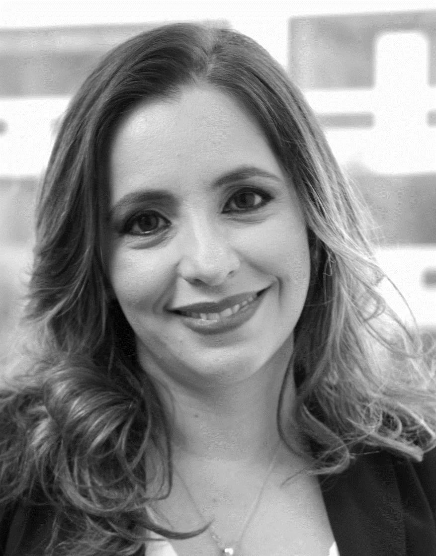 Eva Cacacho