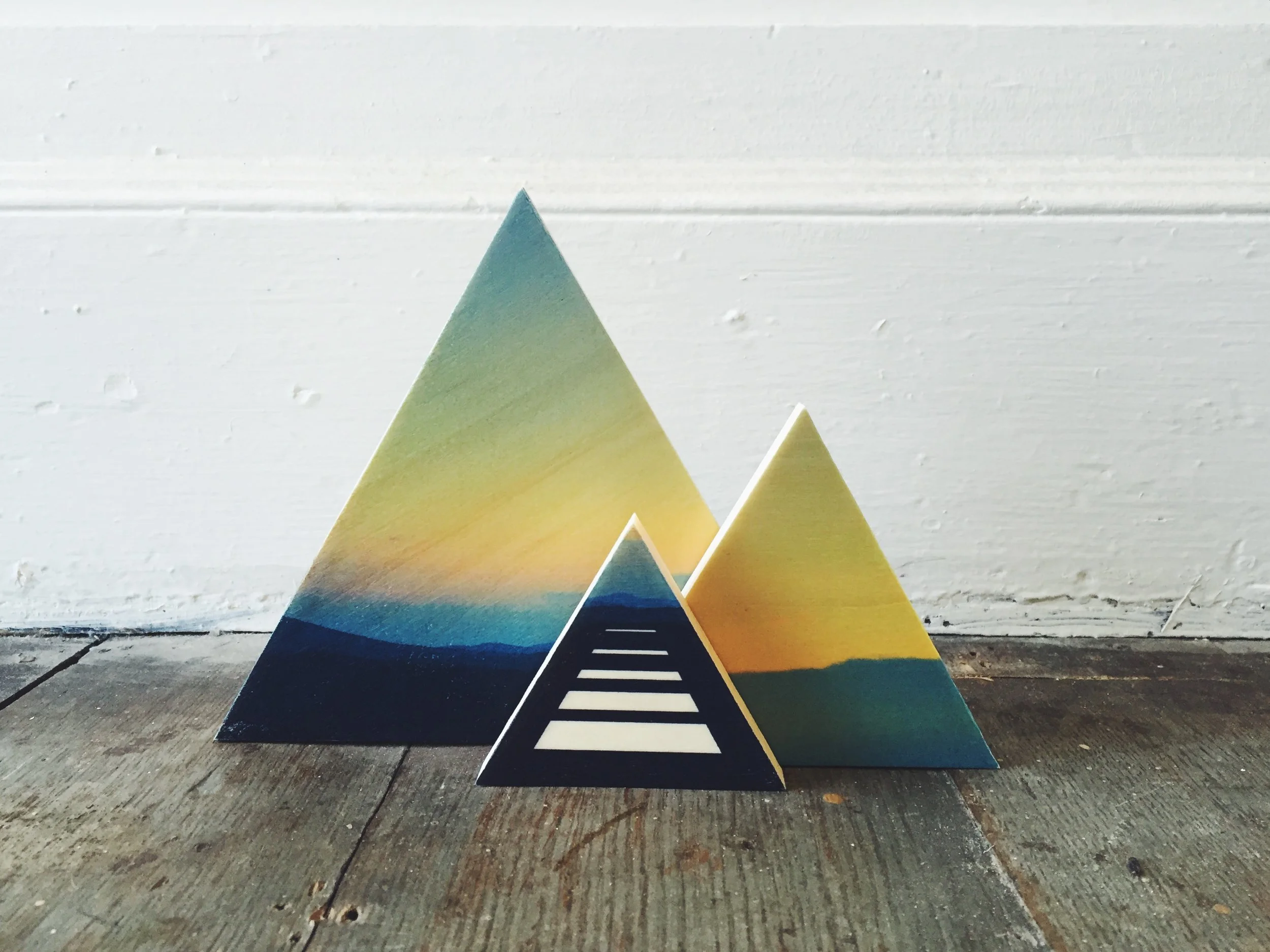 Mountain Sunset Triangle set