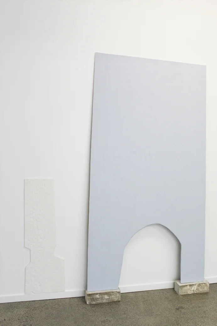 Le Fresnaye Arch w/ low relief pilaster I
