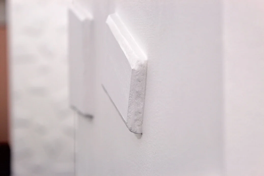 hallway.detail.jpg