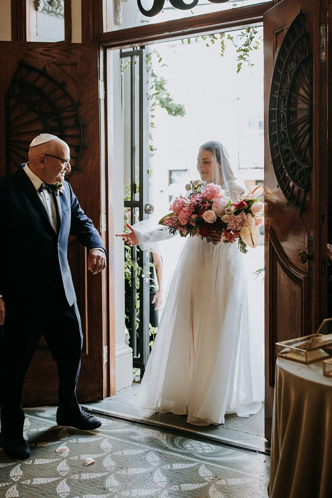 75-the-permanent-gastown-vancouver-wedding-louisa-blair-9363.jpg