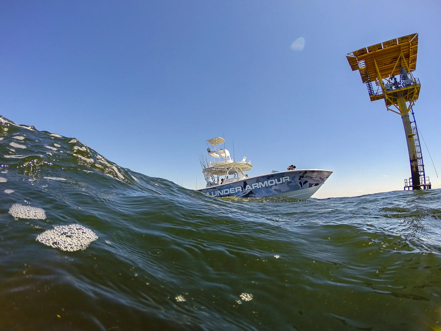 sticking your camera in the water helps make the seas look big. gorpo 3+ black, f/2.8 1/850 sec
