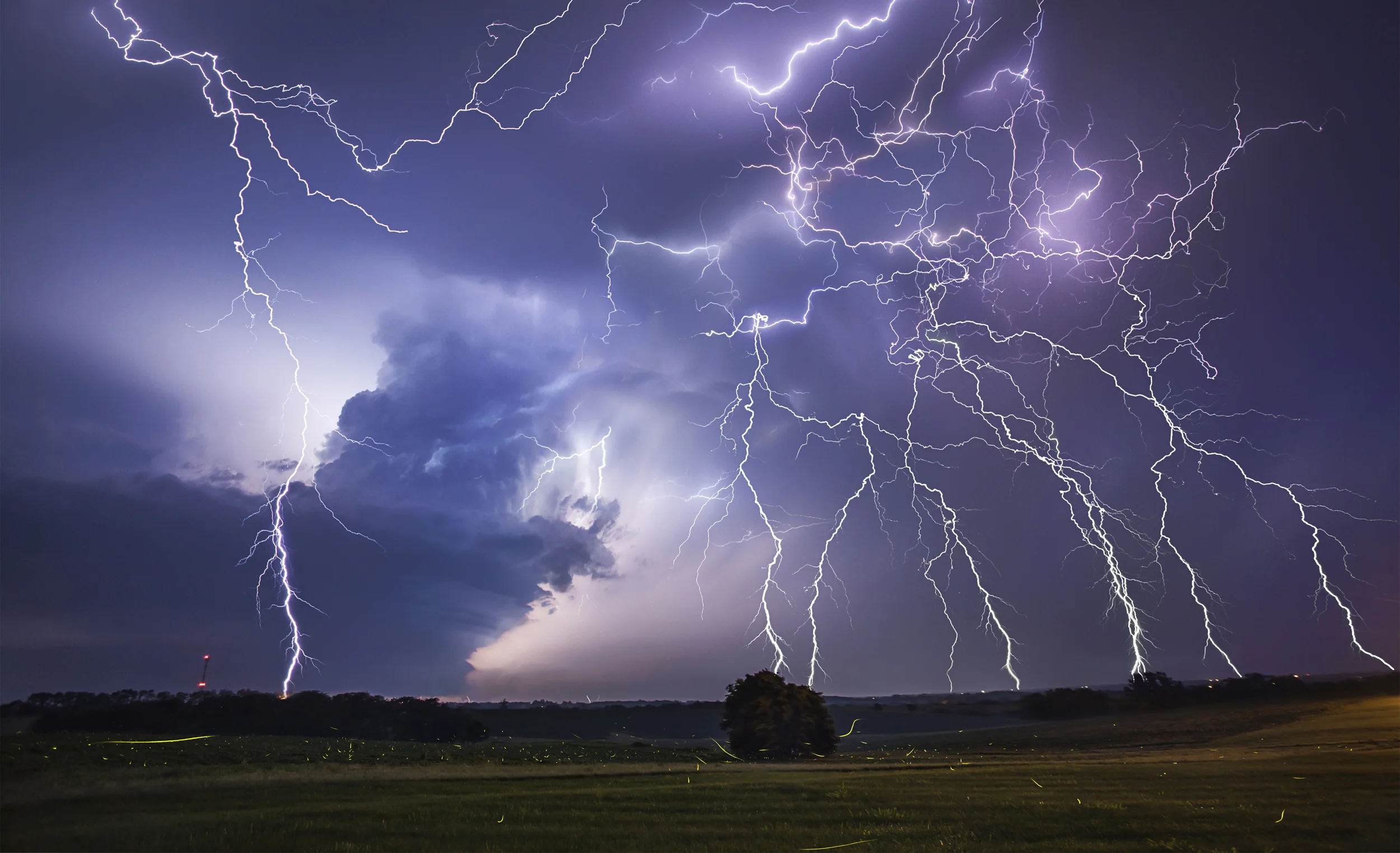 Step by Step Guide to Stacking Lightning Images