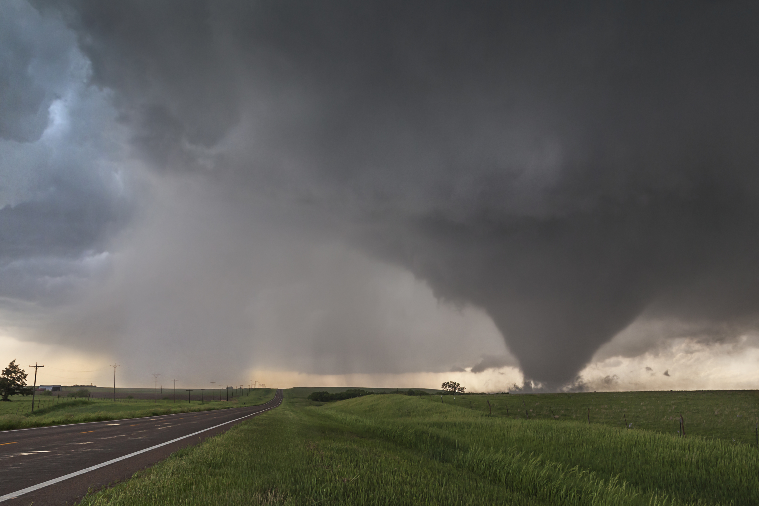  EF3 tornado and clear slot associated with Bennington, Kansas supercell.&nbsp; 