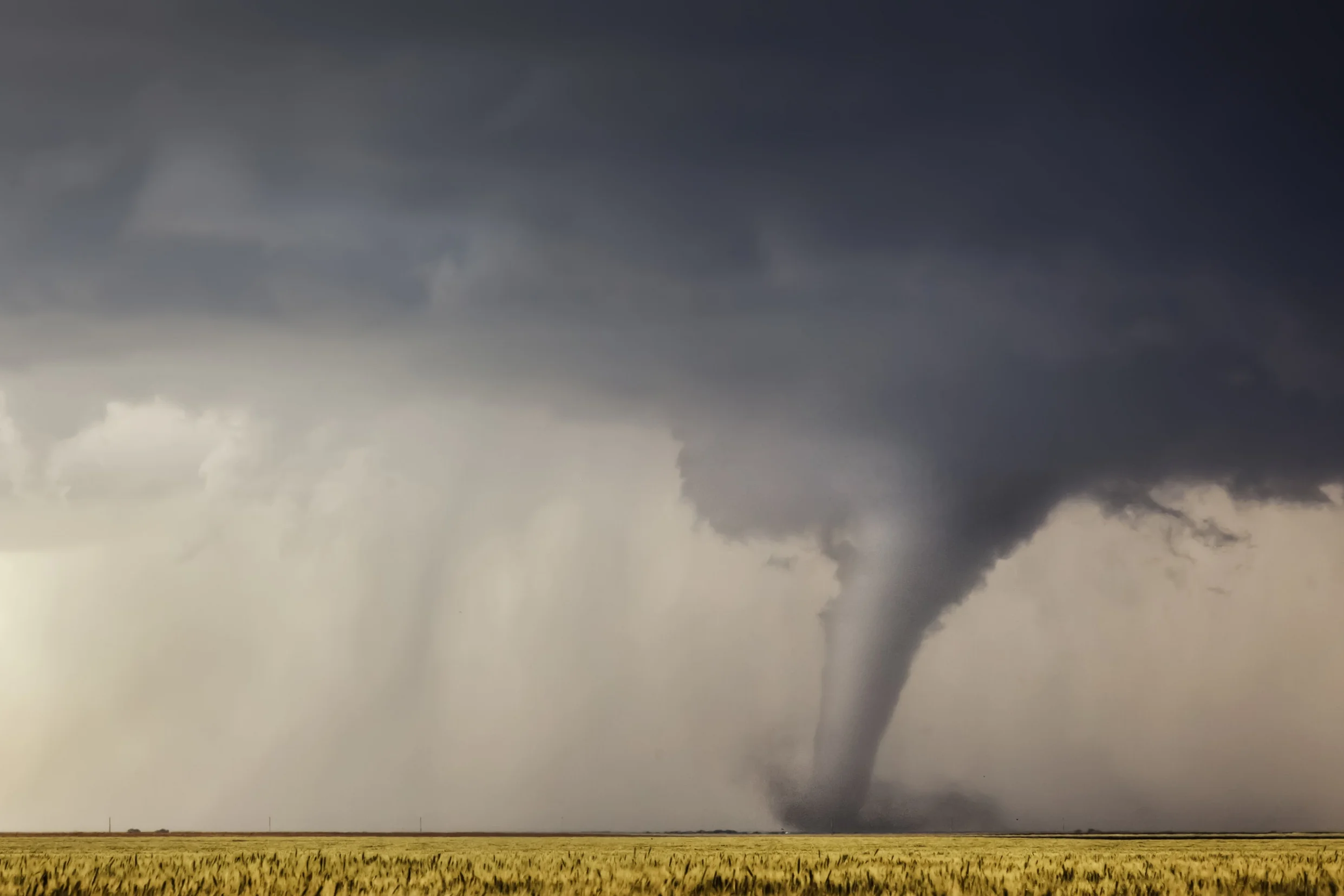 Minneola Kansas Stovepipe Tornado.jpg
