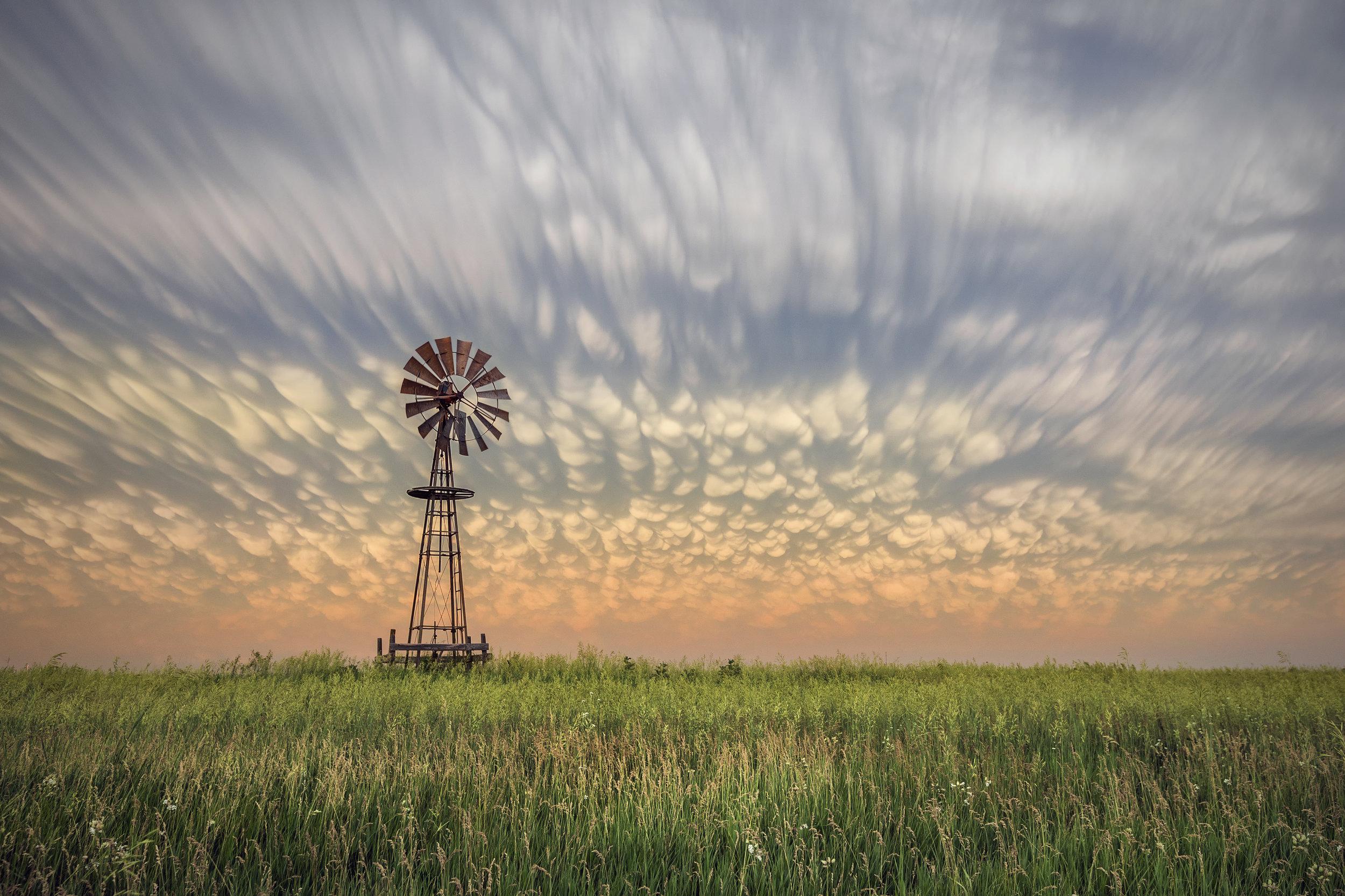 Mammatus Clouds - O'Neill, Nebraska June 13, 2017.jpg