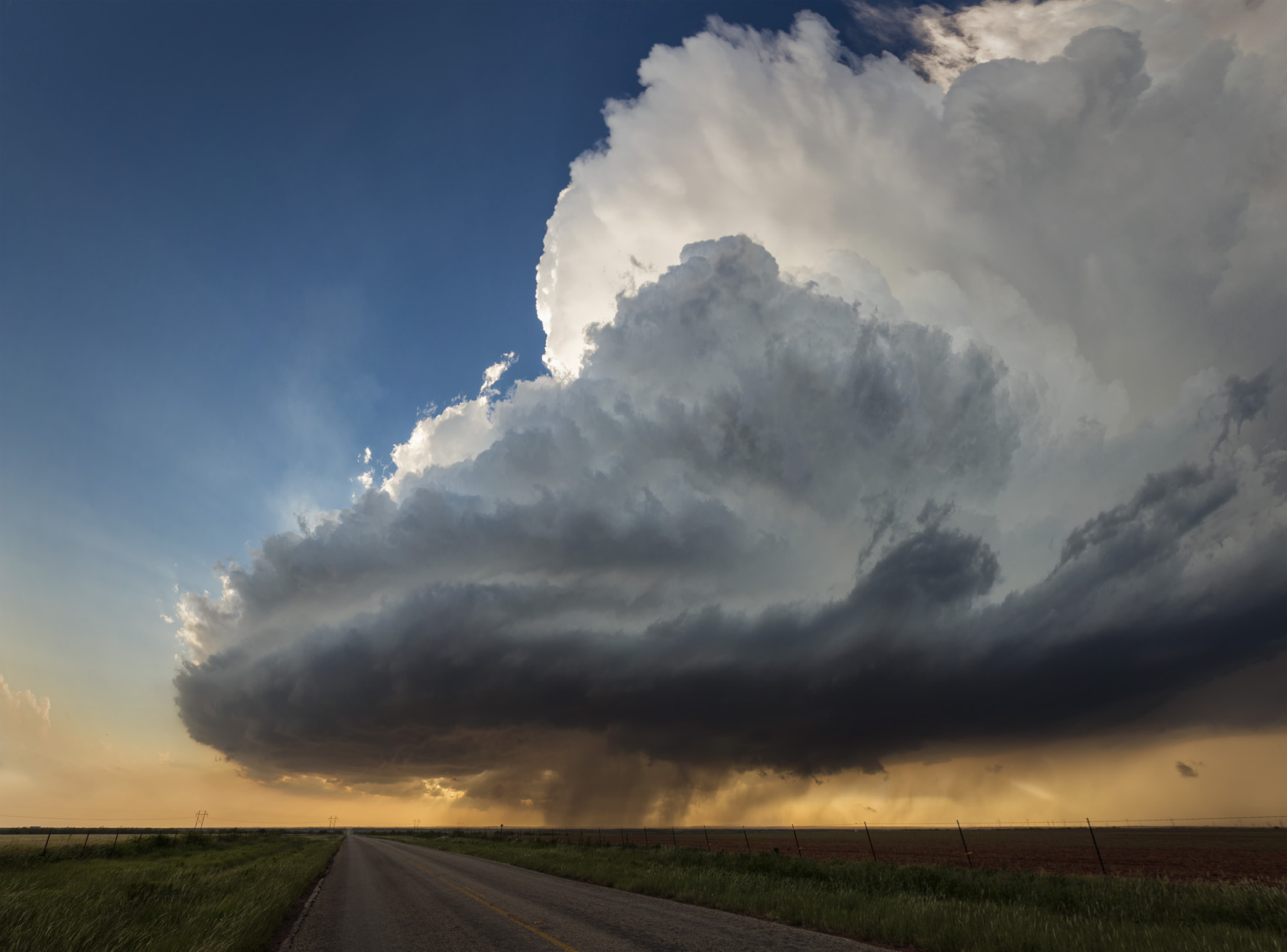 Mesocyclone - Vernon, Texas May 10, 2017.jpg