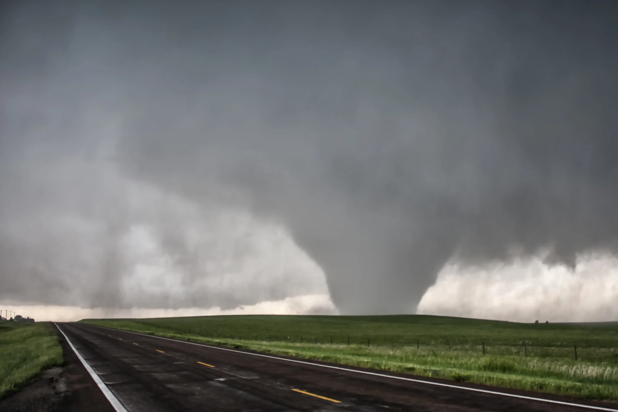 Tornado Adventures\, image size:2500x1667
