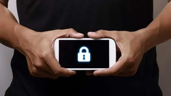 Keep your Smartphone Safe & Secure