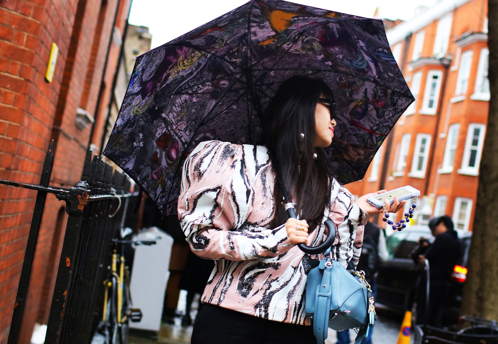 02-phil-oh-street-style-lfw-fall-rtw-2016.jpg