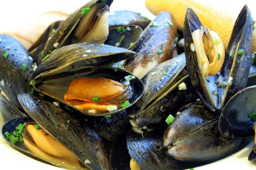 Shellfish Thursday!  Mussel Night