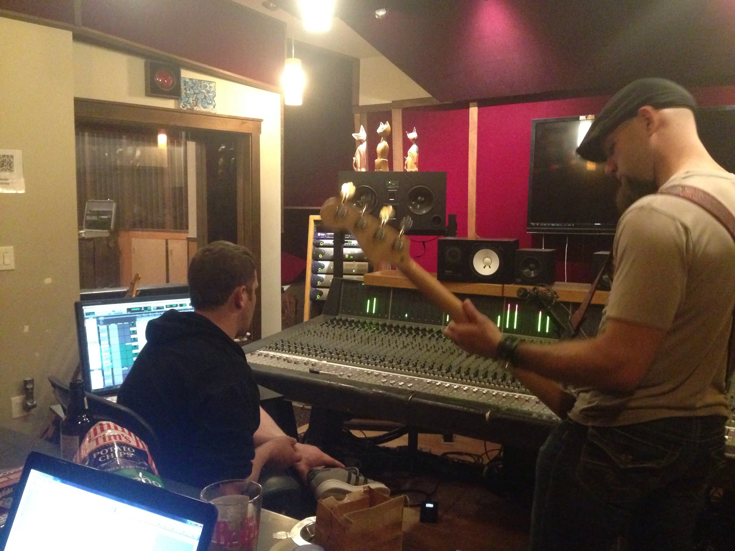 Fraser and Justin banging one out