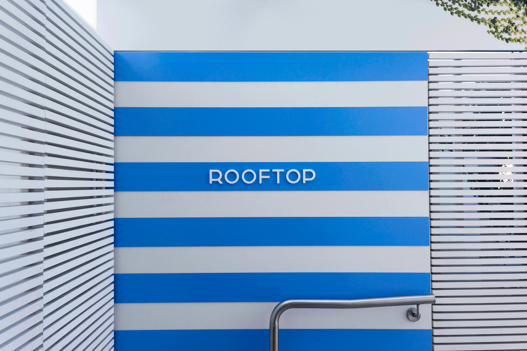 ReAgency_Intercon_Rooftop_Signage_RGBLR_01.jpg