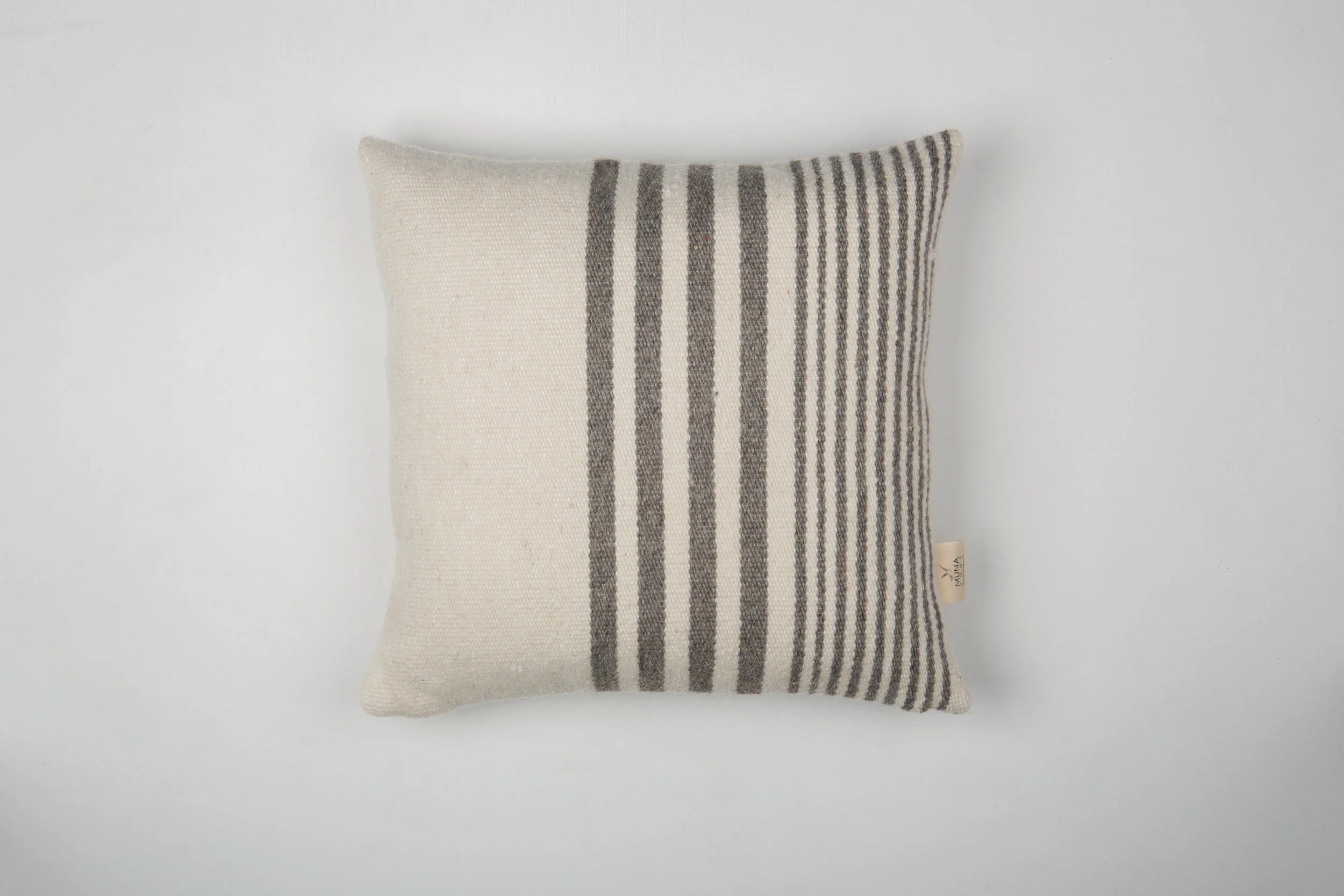 23. Linee Fini Square-MAIN-7844.jpg