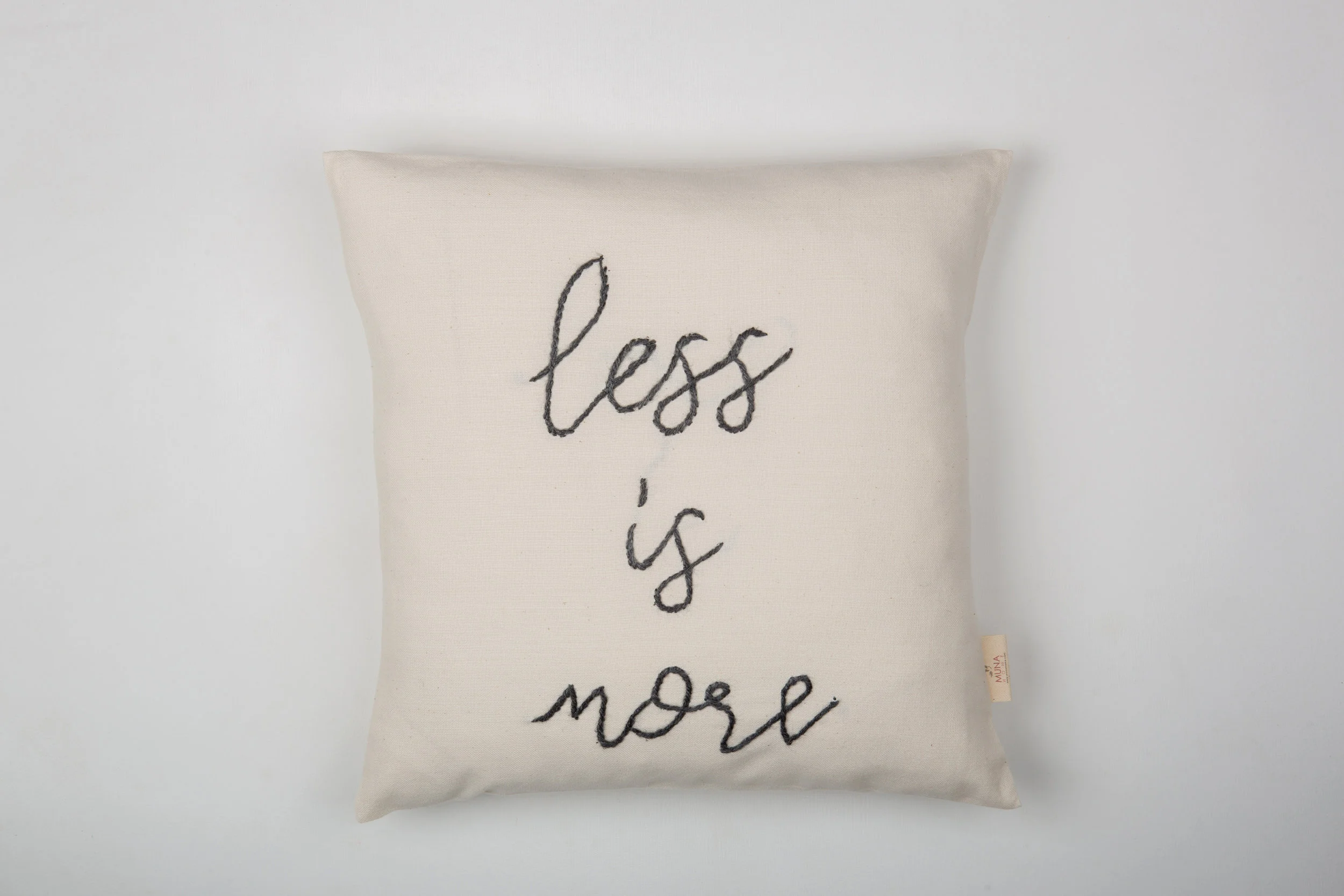 less is more - yastık-7748.jpg