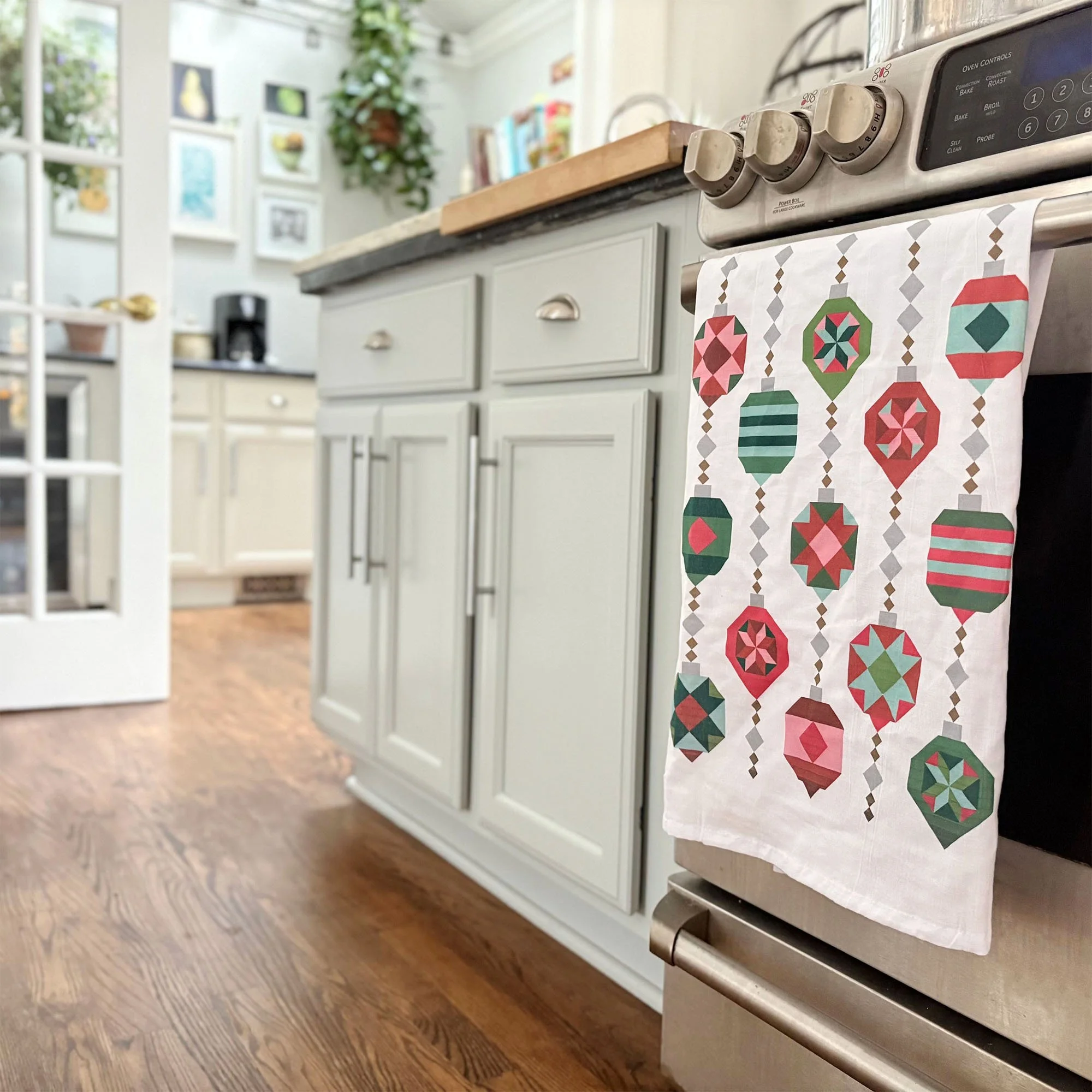 Felicity-kitche-towel-SQ.jpg