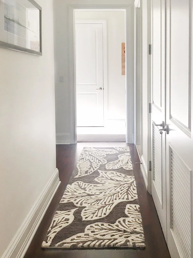 taupe_leaf_rug_runner_PH.jpg