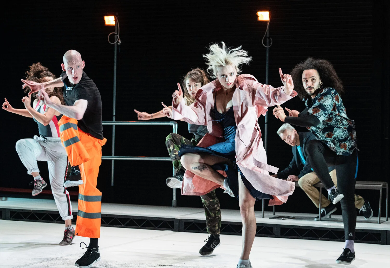 ©Foteini_20191029_RhiannonFaithCompany_DROWNTOWN_HarlowPlayhouse-3.jpg