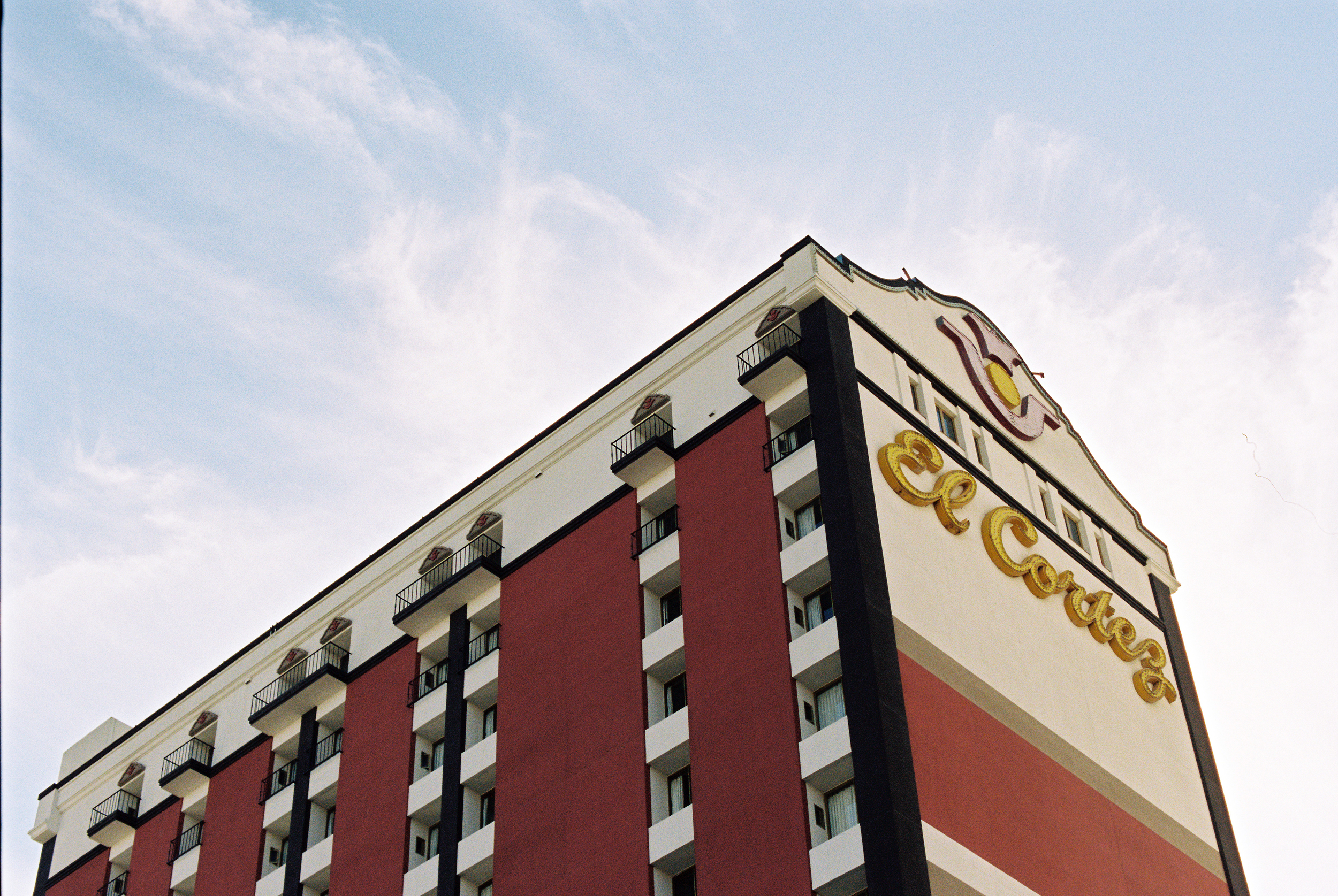 EEgatti001208-R4-036-16A.jpg