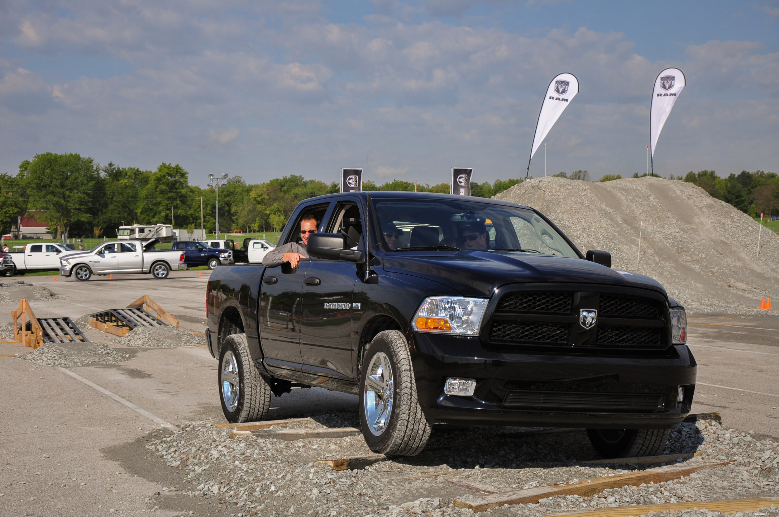 RAM_OffRoad-3.jpg