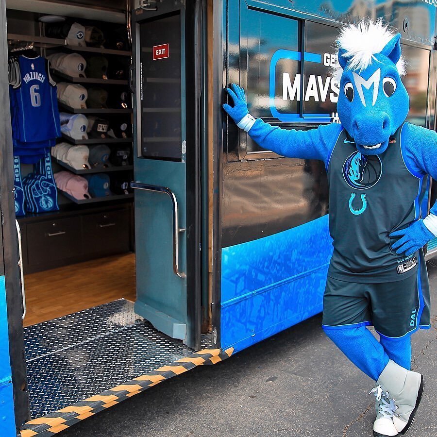 JRA and Partners Create Dallas Mavericks Interactive Experience - Themed  Attraction