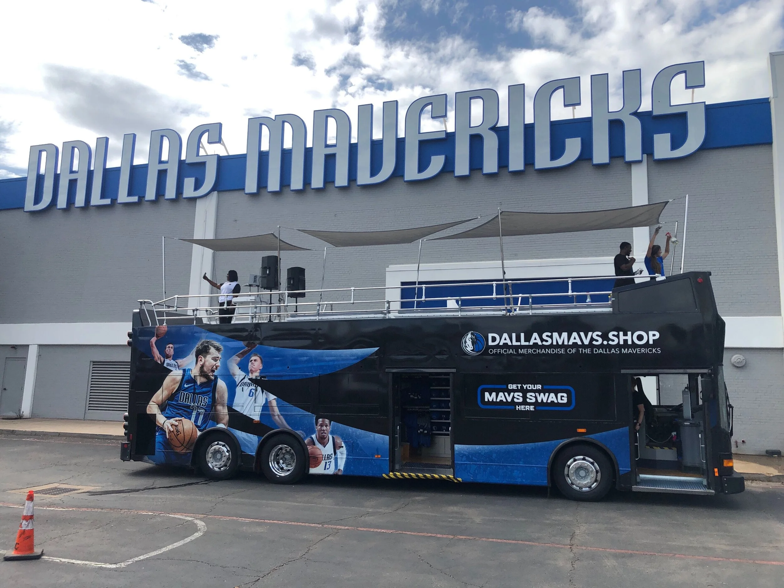 Hangar Dallas Mavericks Pro Shop American Airlines Center The