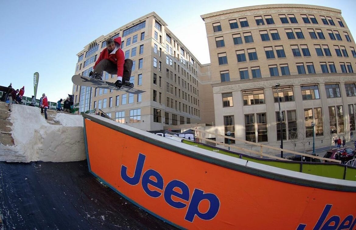 On this day 10 years ago, OutCold produced a terrain park on the steps of the capital building in Madison, Wisconsin! A lot of blood, sweat and tears went into this buildout. Oh, and coffee. On this day, 10 years ago, @frritzz tried coffee for the fi